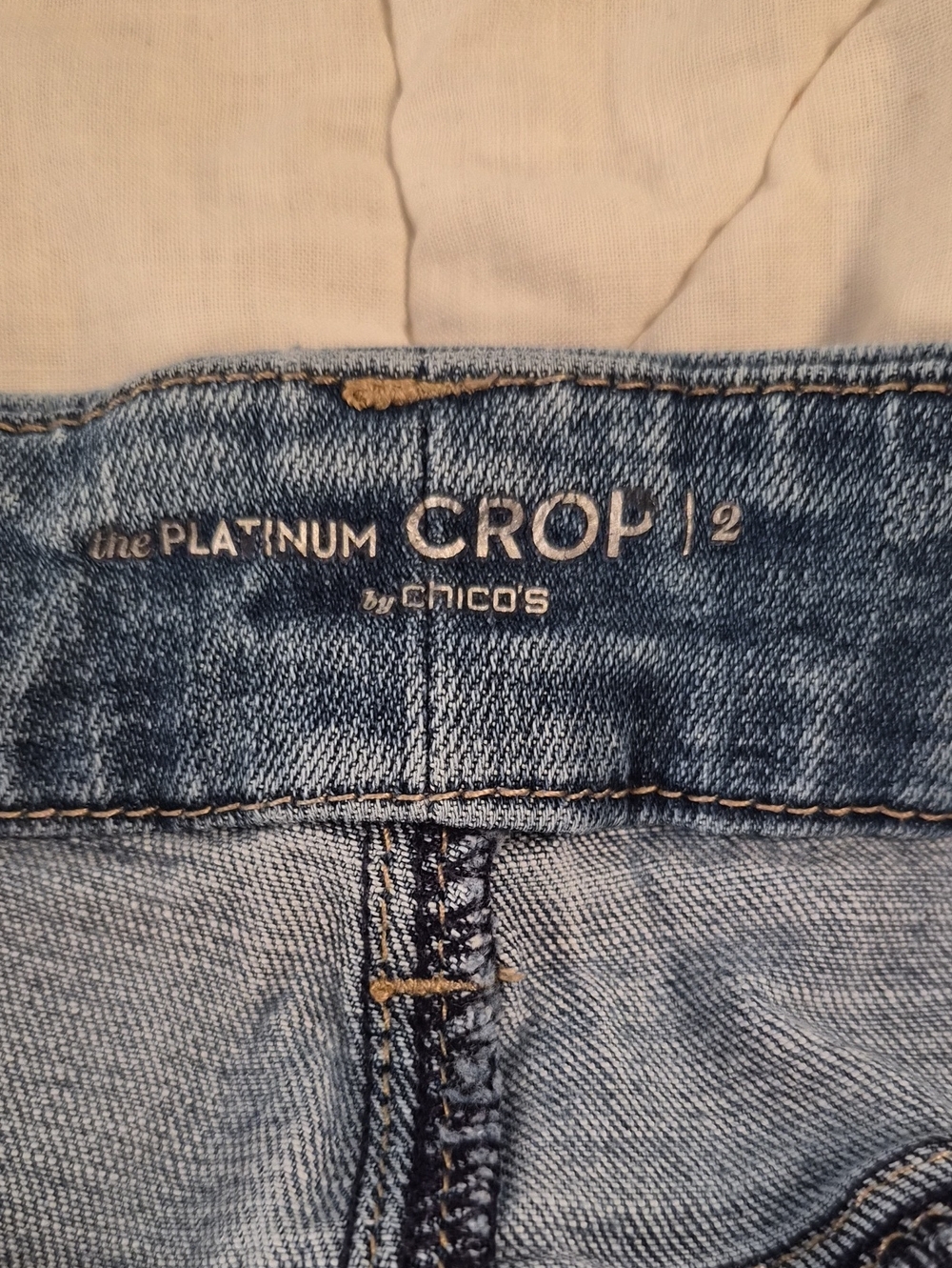 Chico's Flora Embroidered 'The Platinum Crop' Jeans - Size 12 (Chicos Size 2) - Picture 12 of 12